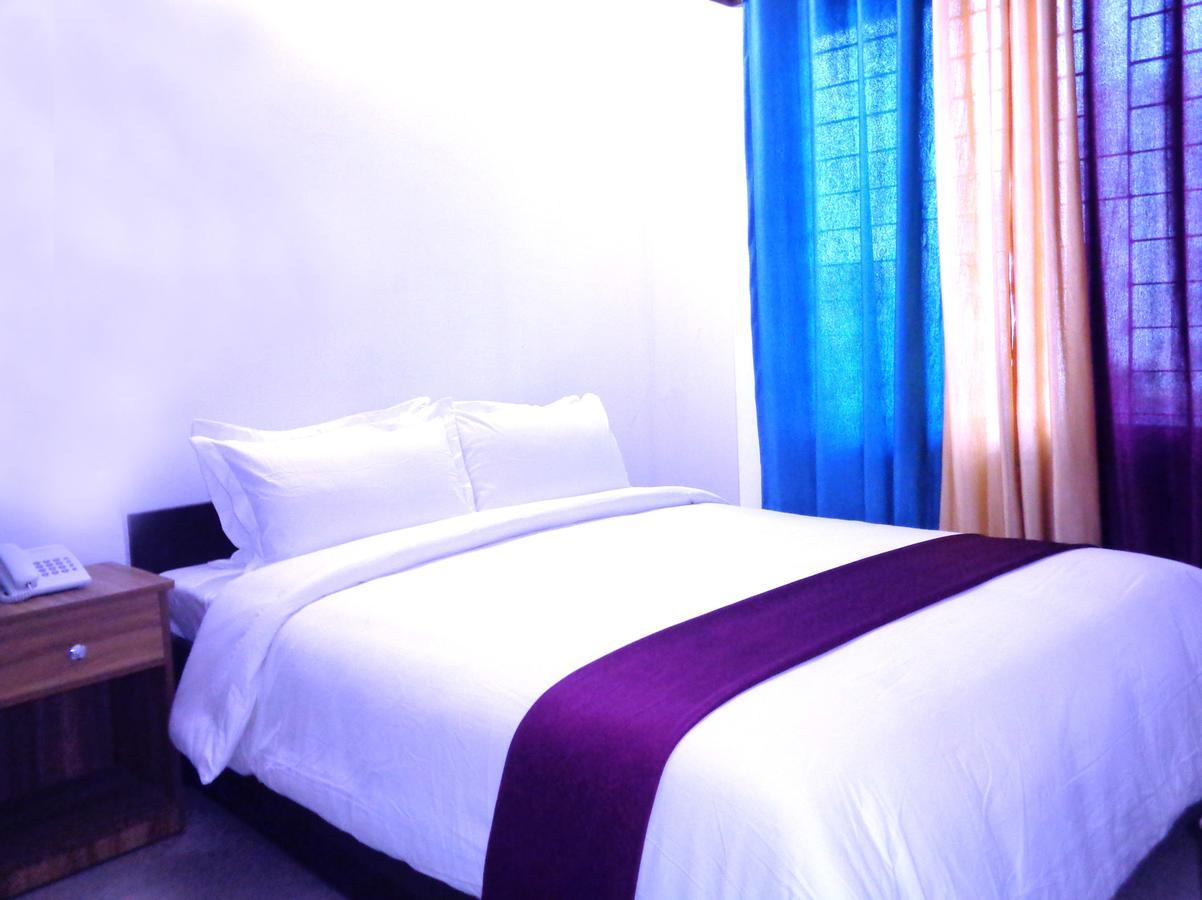 Hotel The Dhaka Today Екстер'єр фото